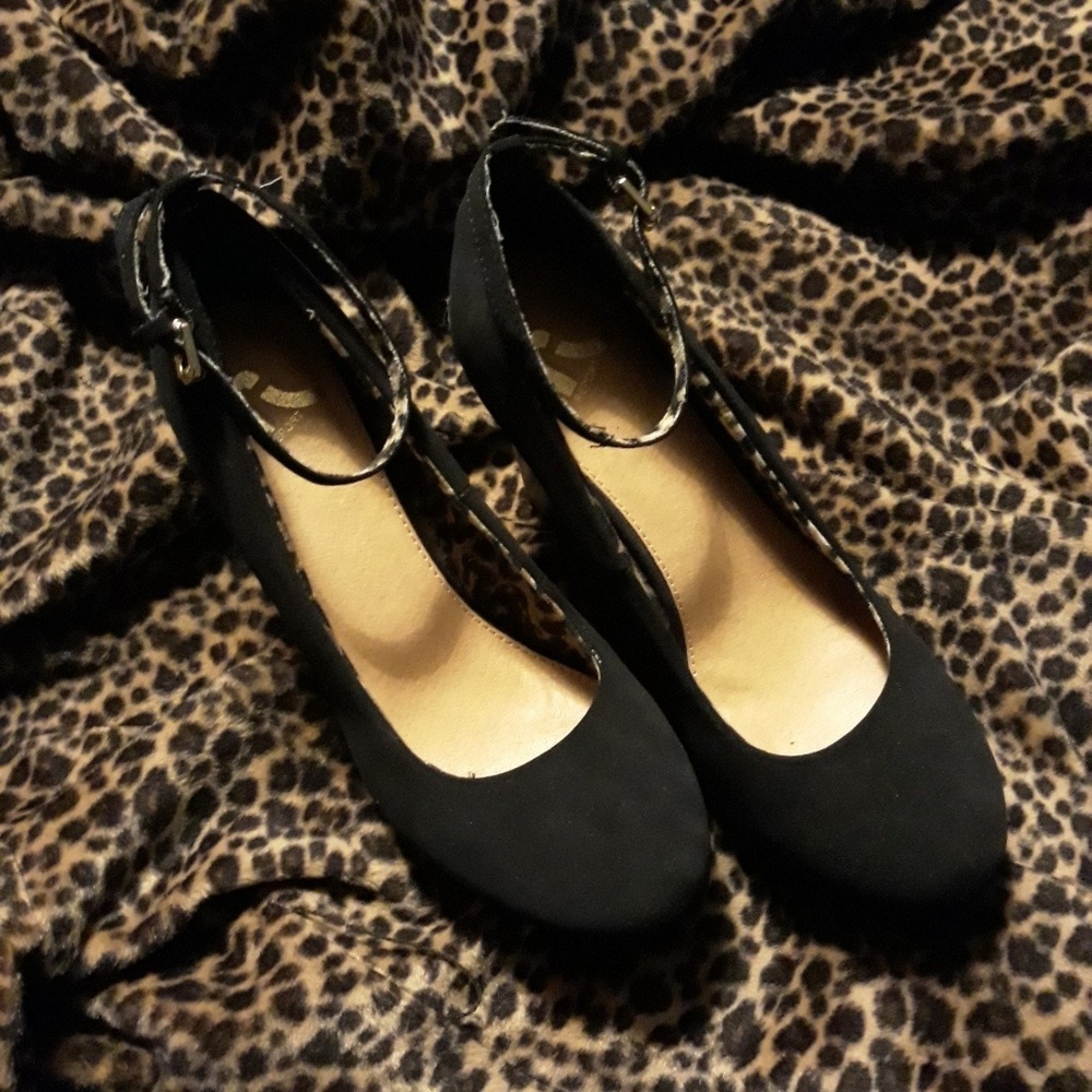 Black Babydoll Wedges